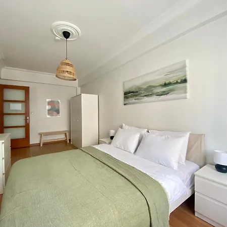 Excelent Locaiton & Spacious No3 Estambul