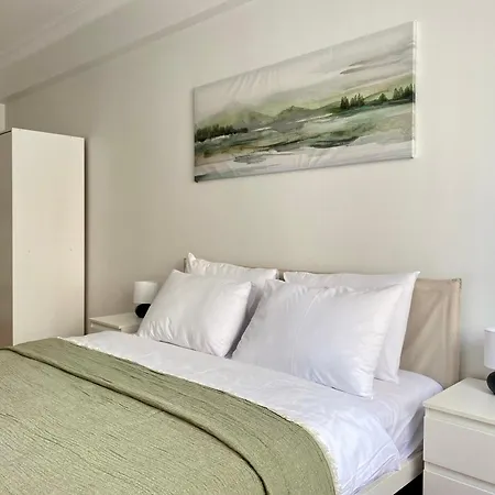 Διαμέρισμα Excelent Locaiton & Spacious No3