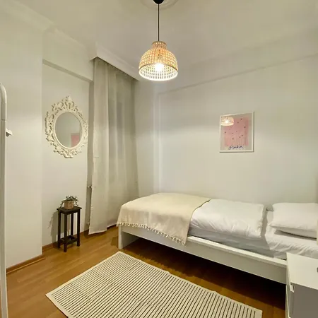 Excelent Locaiton & Spacious No3 Διαμέρισμα Κωνσταντινούπολη