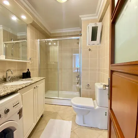 Excelent Locaiton & Spacious No3 Estambul