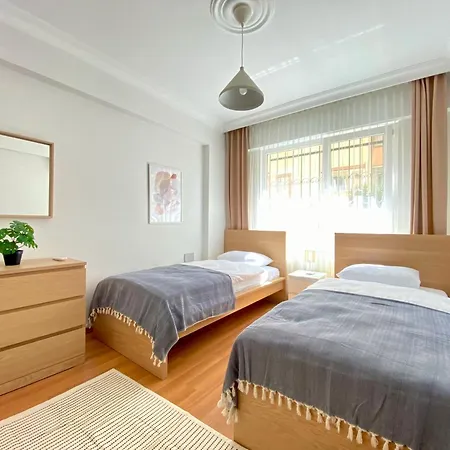 Excelent Locaiton & Spacious No3 *