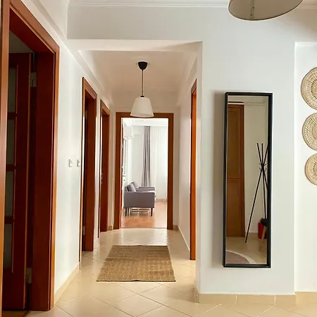 Excelent Locaiton & Spacious No3 Estambul