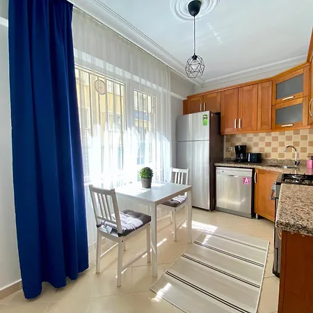 Excelent Locaiton & Spacious No3 Διαμέρισμα Κωνσταντινούπολη