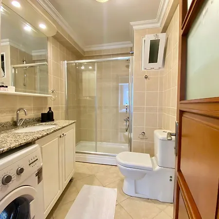 Excelent Locaiton & Spacious No3 Istanbul