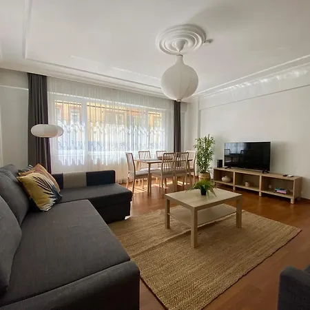 Excelent Locaiton & Spacious No3 *