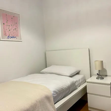 Excelent Locaiton & Spacious No3 Apartment