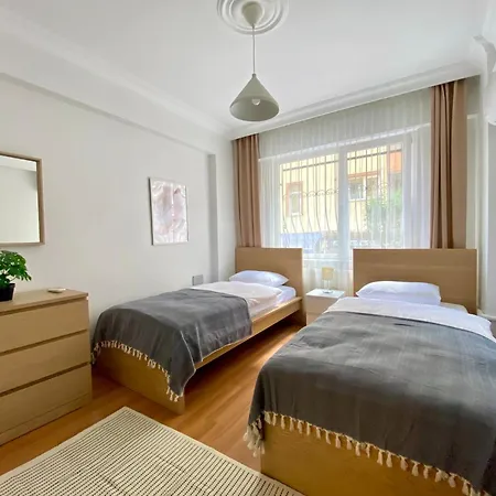 Excelent Locaiton & Spacious No3 * Istanbul
